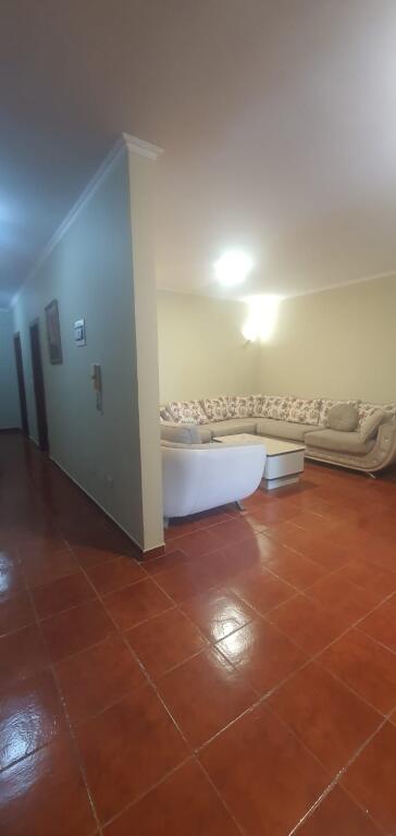 🏠 Jepet me qira apartament 3+1