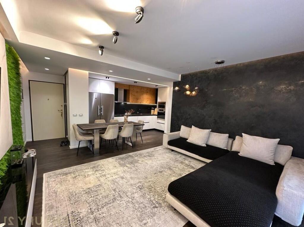 Apartament Luksoz 2+1+2+ Post Parkimi Ne Myslym Shyr