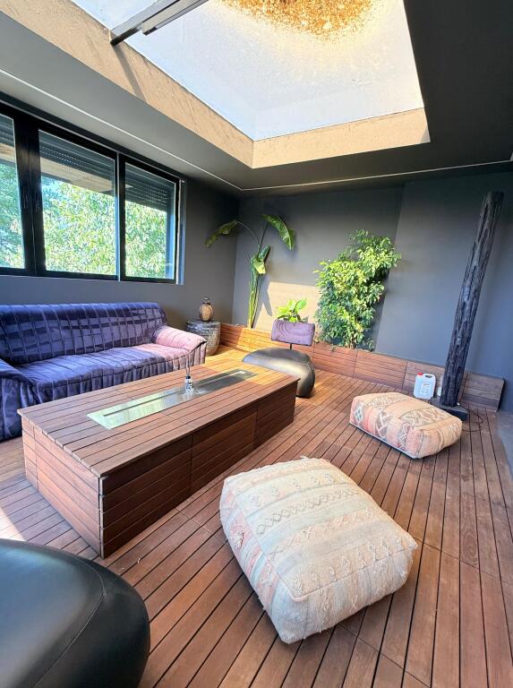 Appartamento 3+1 in Vendita – Residenza Long Hill