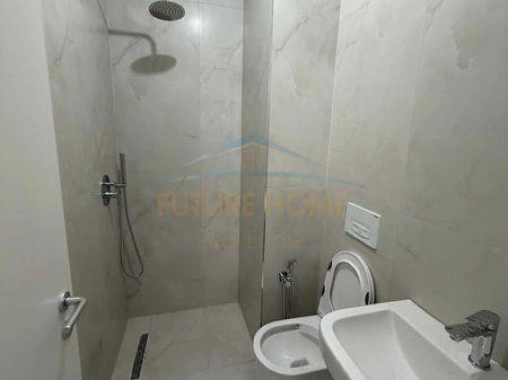 Shitet, Apartament 1+1, Ali Demi