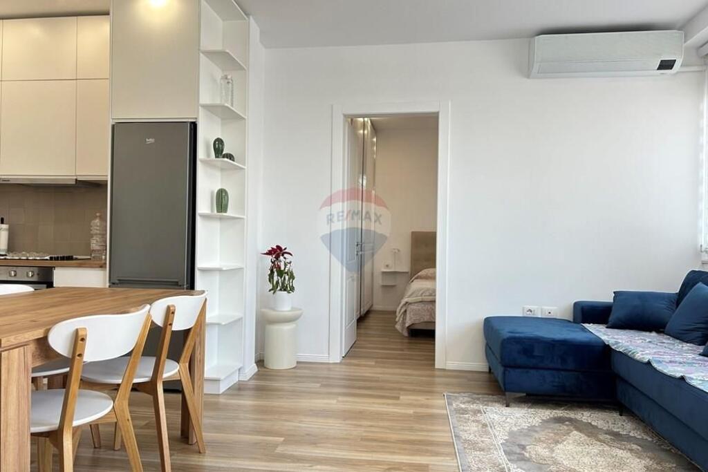 Apartament 1+1 me qira tek shkolla Baletit!