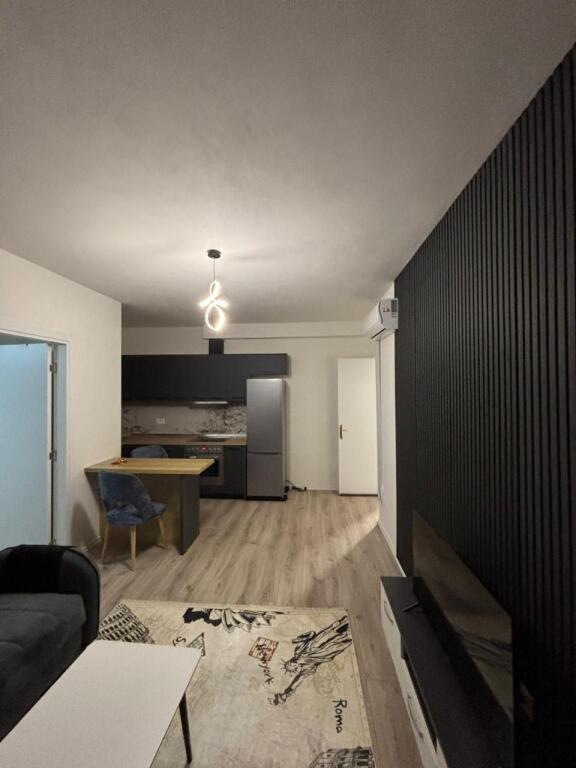 Jepet me qira 1+1 Astir Kompleksi Molla 45.000 leke