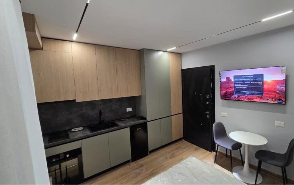 Shiten, 3-Garsoniere, Rruga Mine Peza, Tiranë.