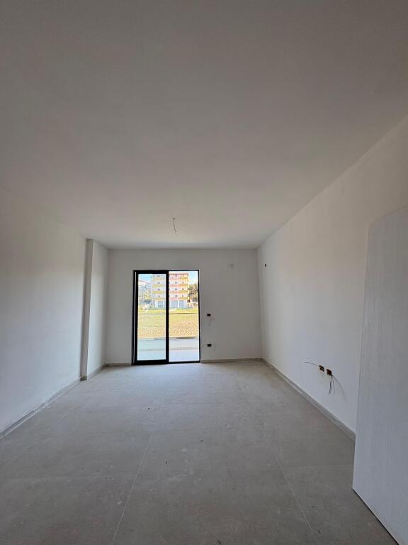 🔑 Shitet apartament 1+1 në Golem – vetëm 1000€/m² Residenca Eon