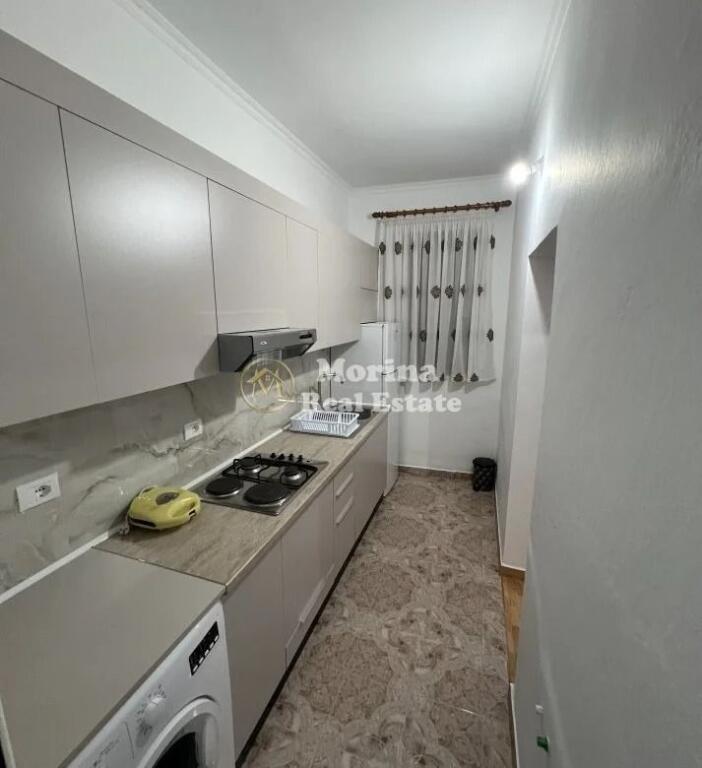 Qera | Shtëpi private 1 + 1 | Laprake | 300 €/muaj