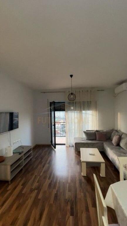 Qera, Apartament 2+1+2 + Post Parkimi, Green City ,Unaza e Re