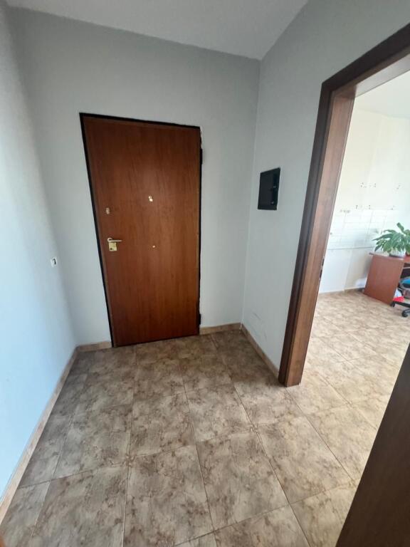 Me qira apartament për zyrë 2+1: Ish-Ekspozita, Bulevardi “Gjergj
