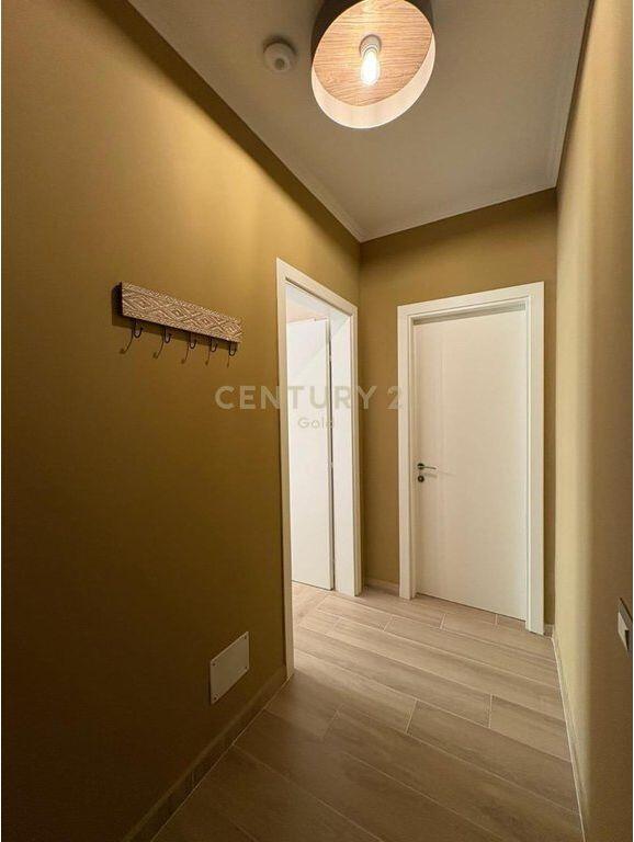 Dy Super Studio Moderne ne Myslym Shyr per shitje, Ideal për Airbnb ! 235,000 €