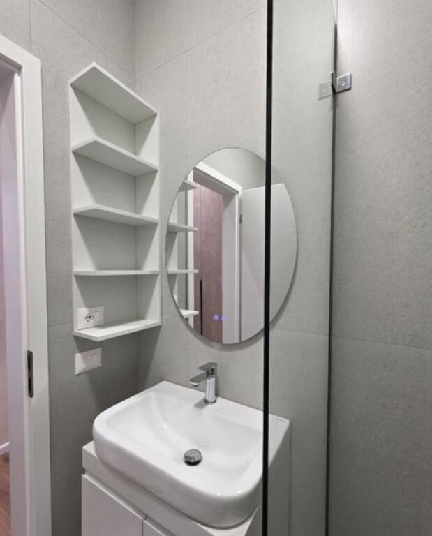 🌟 Jepet me Qira – Apartament 1+1 me Parkim në Ali Demi (Rezidenca Kadiu)