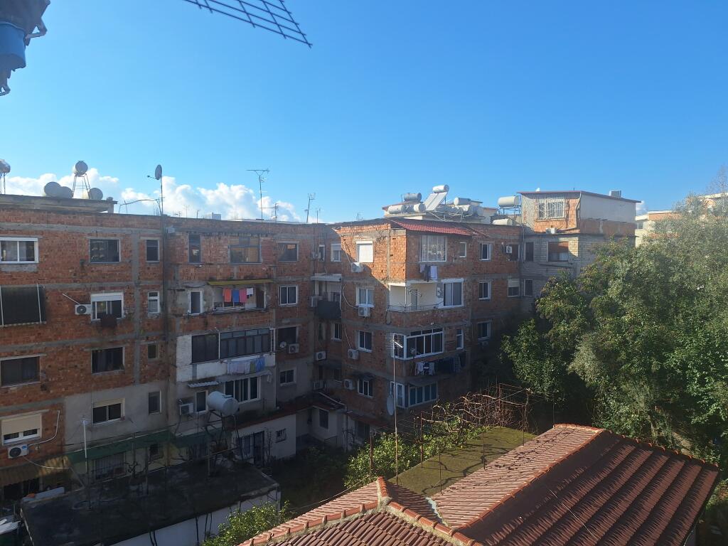 Jo agjensi - Shes apartament 2+1+Aneks+Ballkon Kati 4