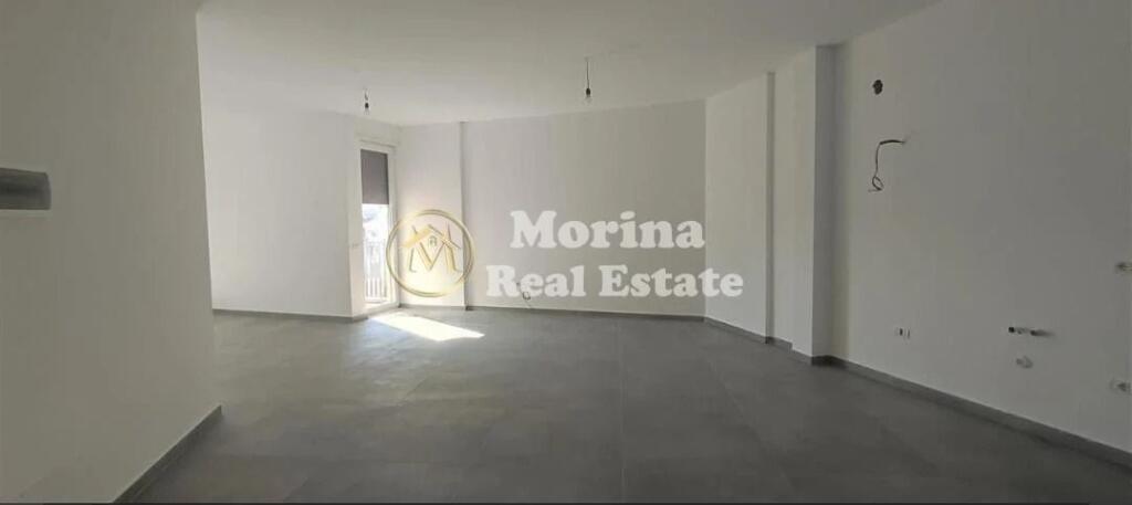 Rent | Business Premises | Center | 2500 €/month
