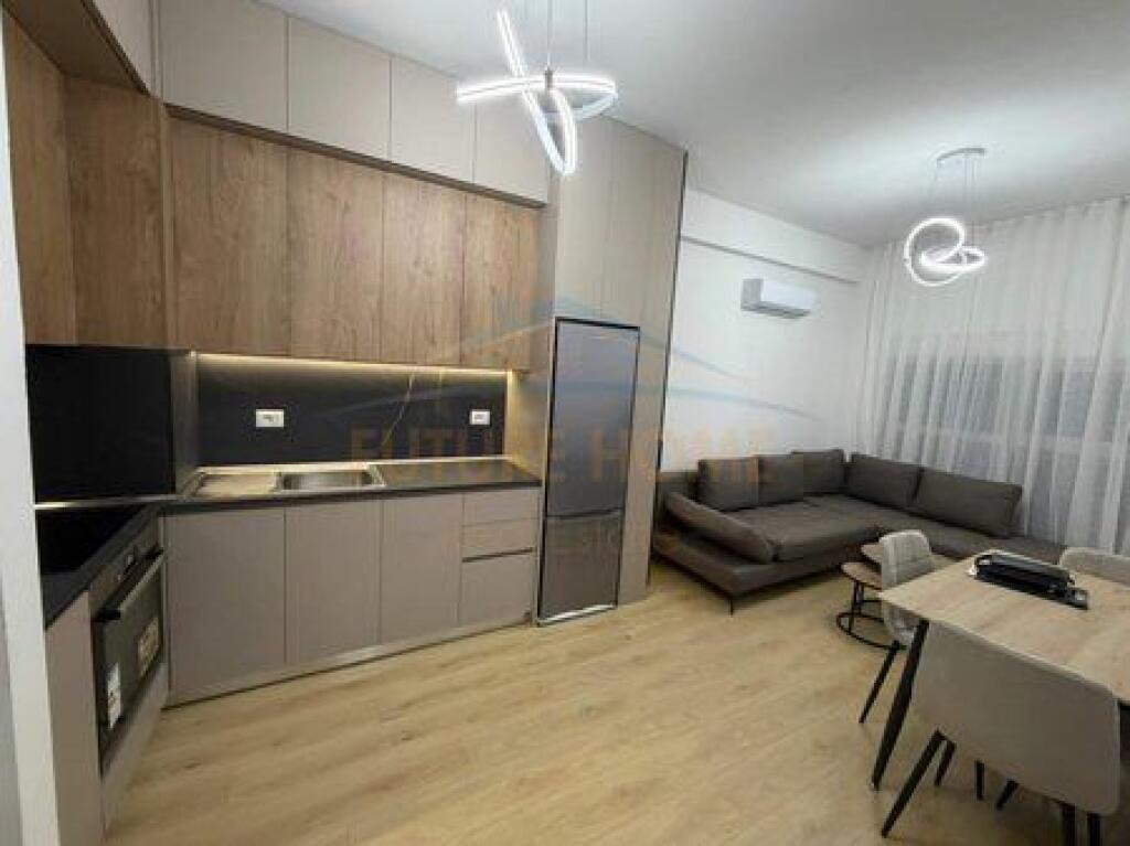 Shitet, Apartament 1+1, Ali Demi