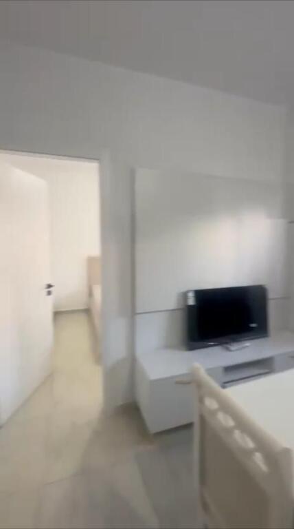 Jepet me qera kati i dyte i nje vile