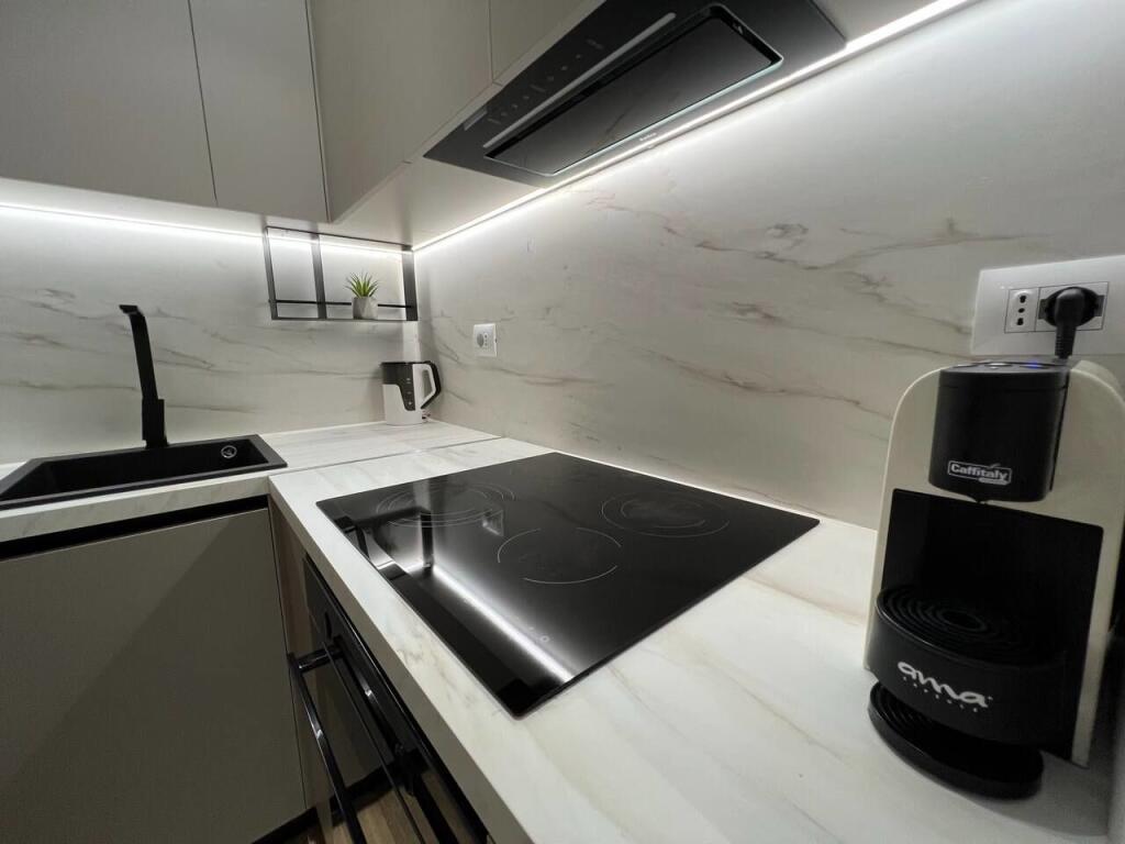 Apartament 1+1 me qera Rruga Siri Kodra ne Tirane