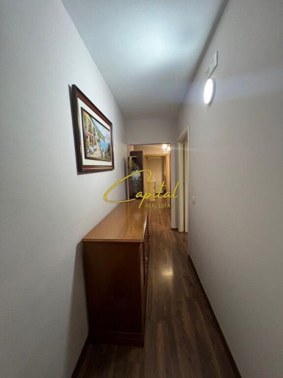 APARTAMENT ME QIRA 3+1+2 21 DHJETORI 60.000 LEKE