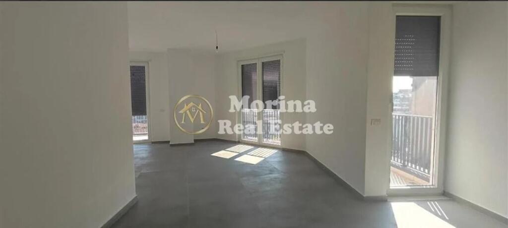 Rent | Business Premises | Center | 2500 €/month