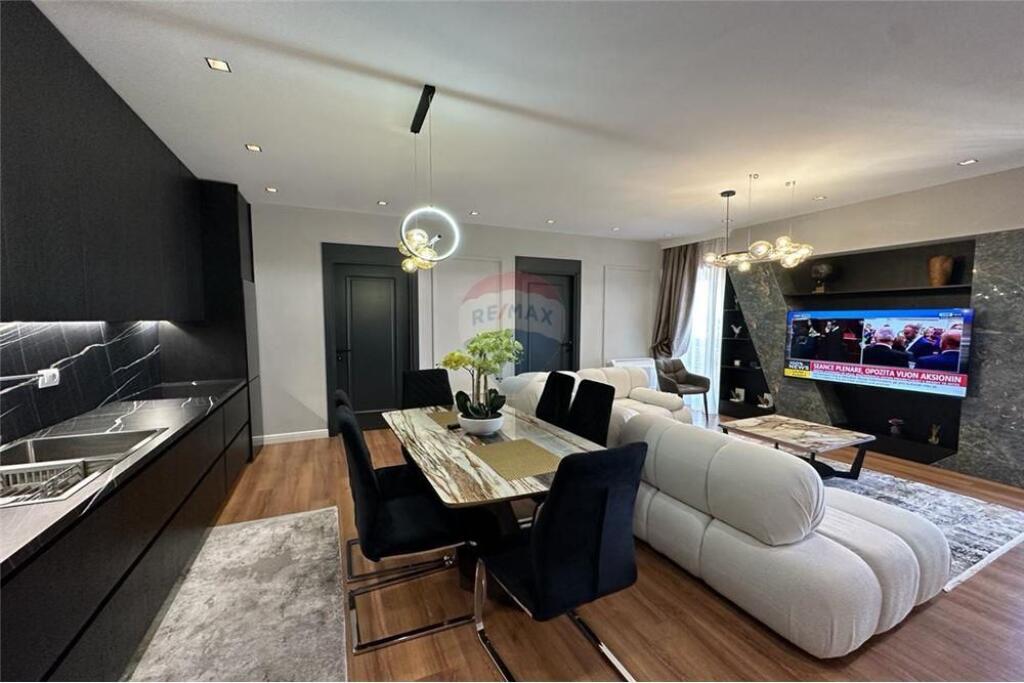 3+1 APARTMENT FOR RENT AT TIRANA GARDEN BUILDING