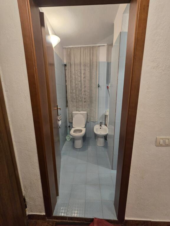 SELLING 2+1 APARTMENT IN KAMEZ-NEAR ZOGU I ZI !
