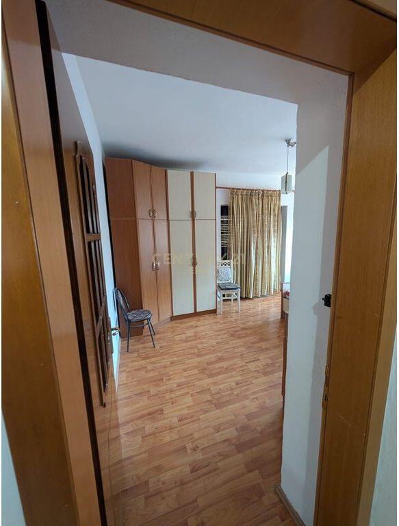 APARTAMENT 2+1 ME QIRA NE KRYQEZIMIN E ALI DEMIT! 700 € /Muaj
