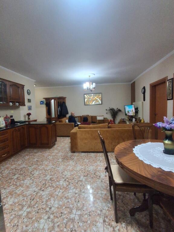 Apartament 2+1, Don Bosko!