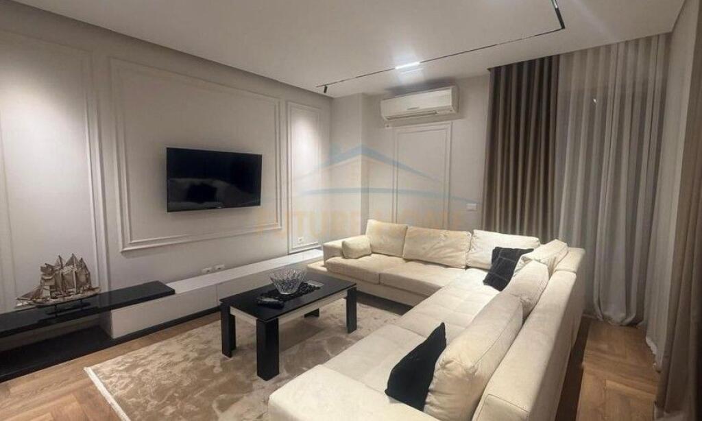 Qira , Apartament 2+1 + Post Parkimi , Pazari i Ri , Tirane