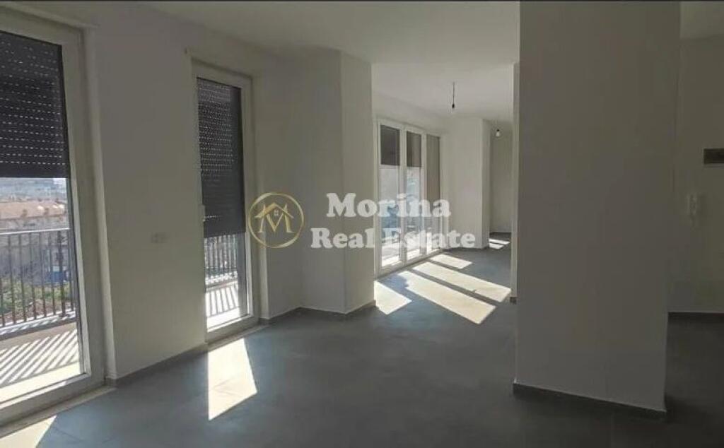 Rent | Business Premises | Center | 2500 €/month