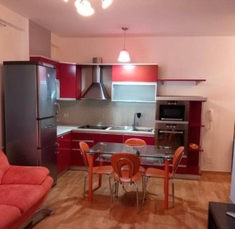 Jepet Me Qera Apartament 1+1+1 Ballkon