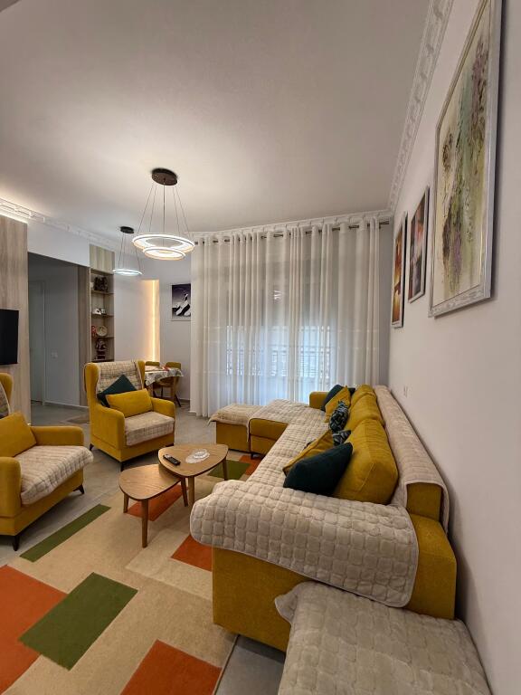 Jepet me qira – Apartament 2+1 Donika center