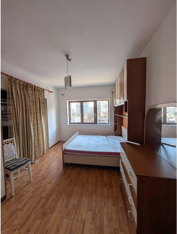APARTAMENT 2+1 ME QIRA NE KRYQEZIMIN E ALI DEMIT! 700 € /Muaj