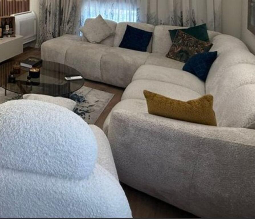 🌟 Shitet Banesë 2+1 në Xhamllik – Lokacion i Preferuar në Tirane