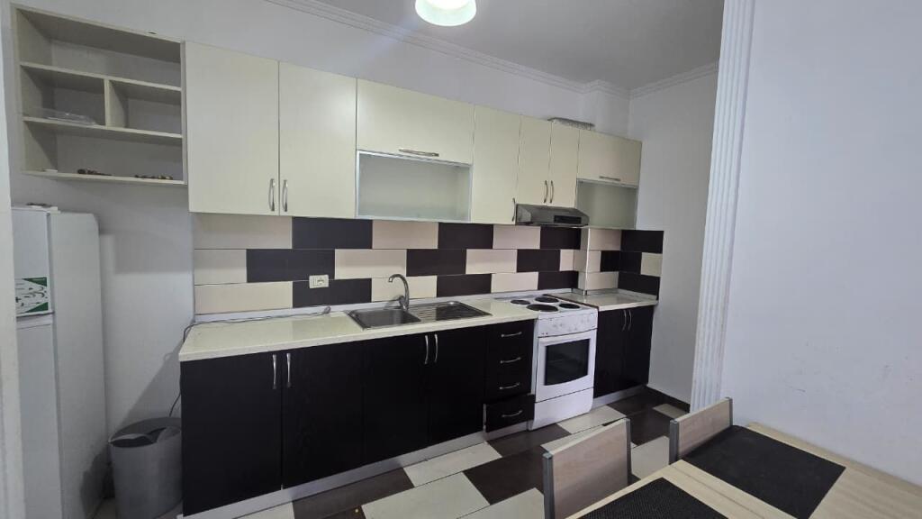 Rent, Apartment 1+1 Fresku,Tirana