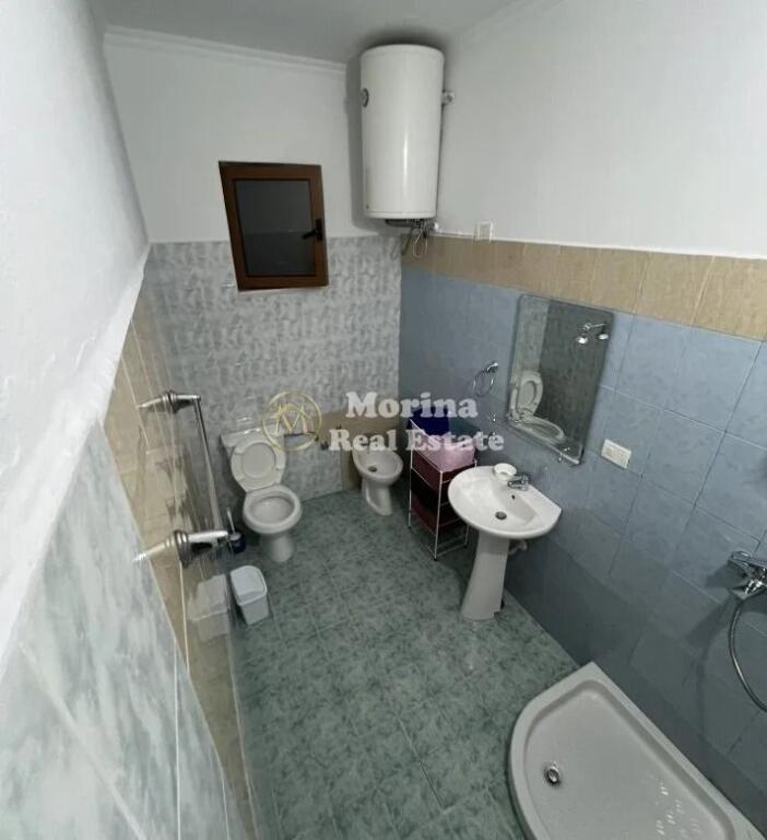 Qera | Shtëpi private 1 + 1 | Laprake | 300 €/muaj