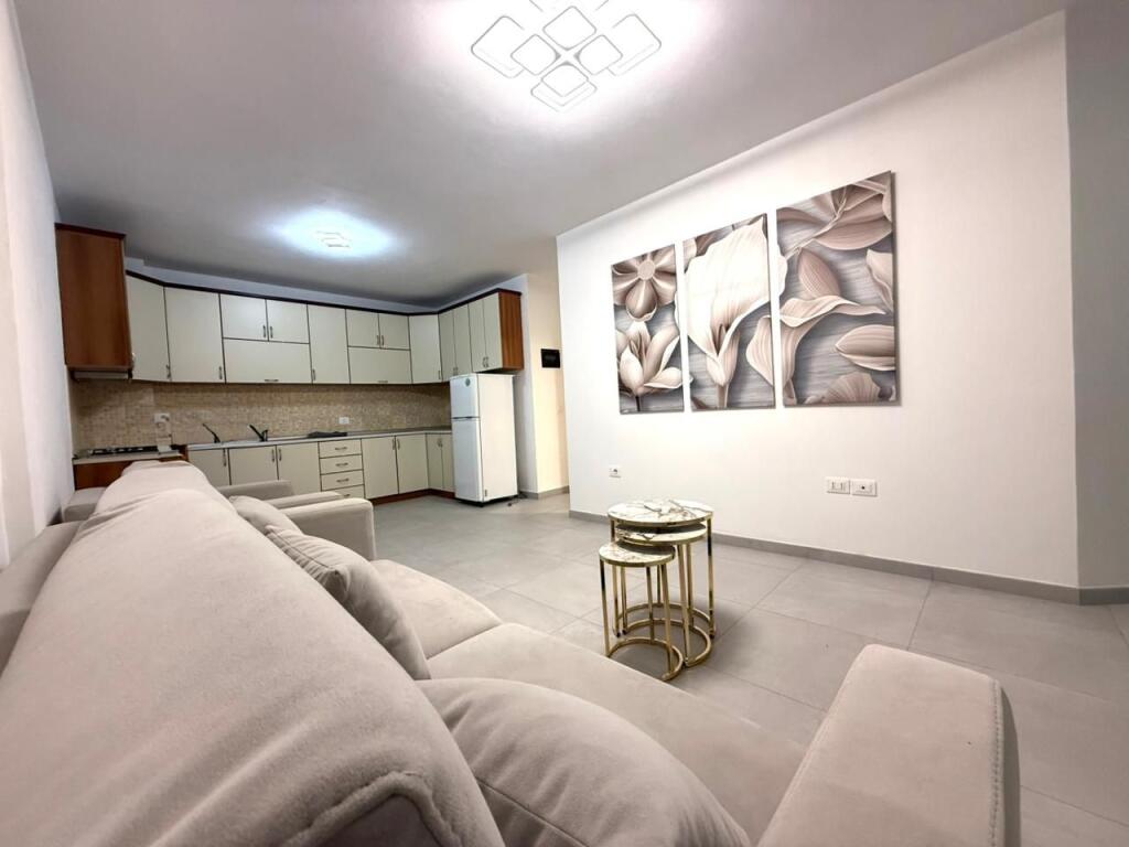 🏢 APPARTAMENTO 2+1 IN AFFITTO – MYSLYM SHYRI