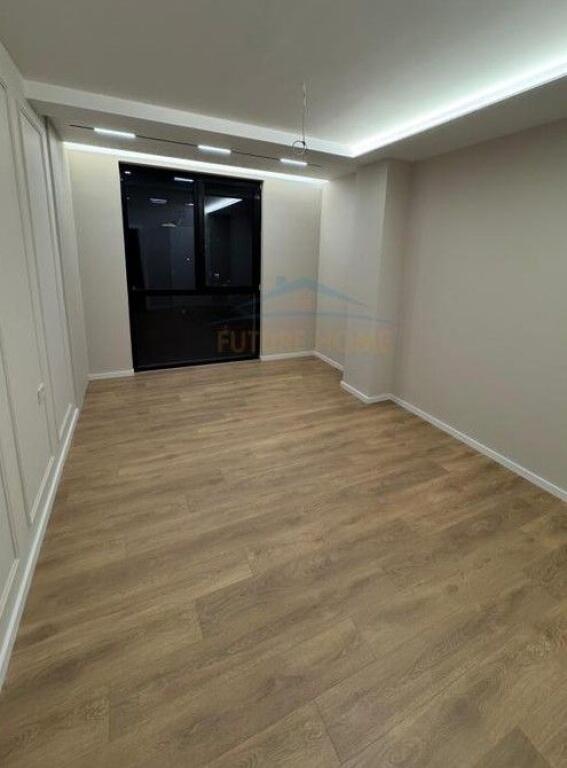 Shitet , Apartament 2+1 , Golden Tower , Tirane