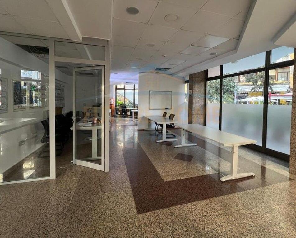 Rent, Business Space for Offices, Blloku, Tirana.