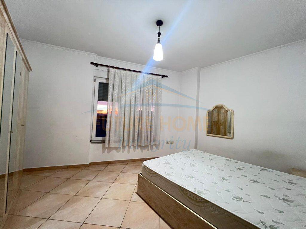 Qera, Apartament 1+1, Porcelan, Tiranë.