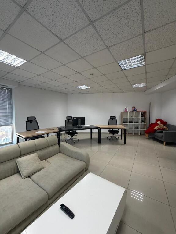 Ufficio in affitto, Selvia