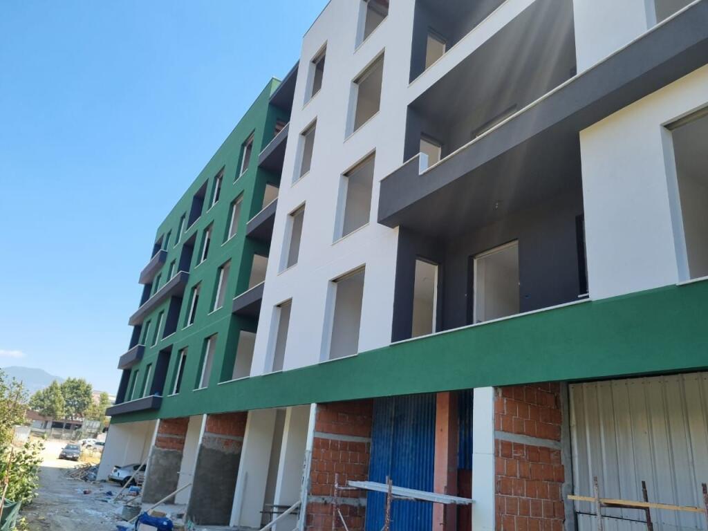 APARTAMENT 2+1 NE SHITJE NE KAMEZ