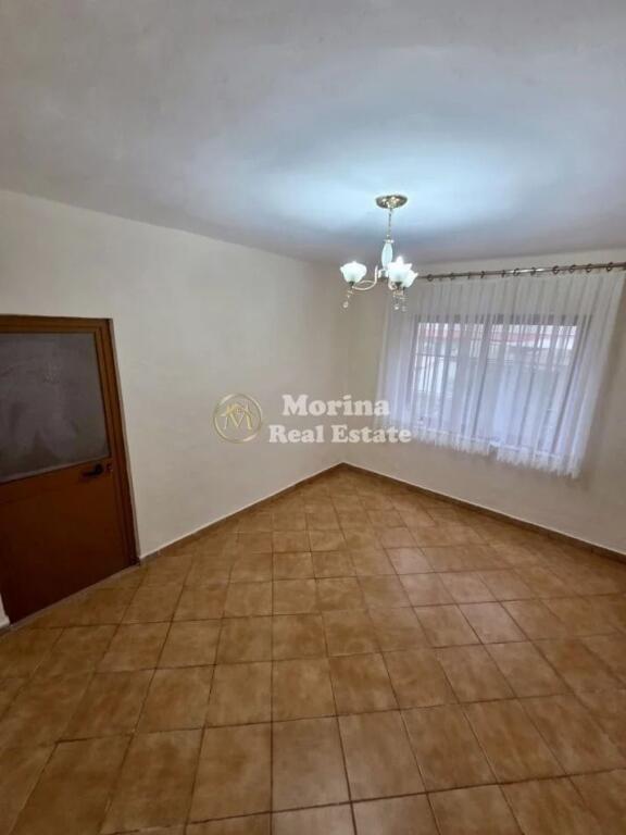 Qera | Apartament 2 + 1 | Shkolla e Bashkuar | 300 €/muaj