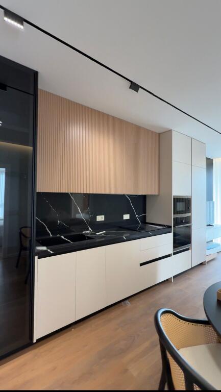 Apartament 2+1 per qera