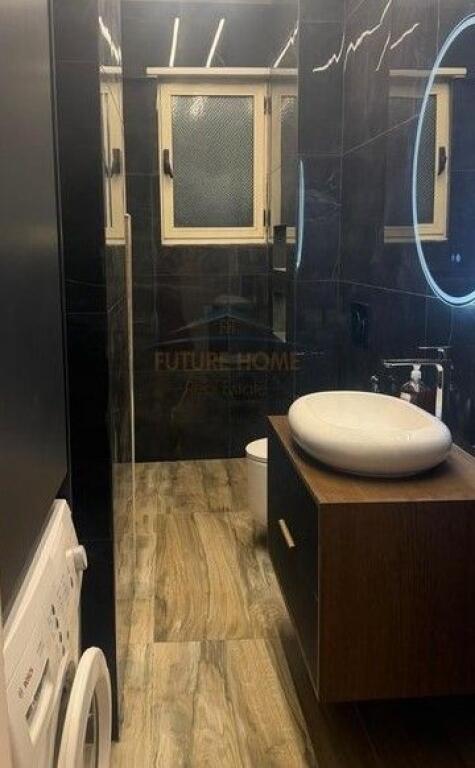 Qira , Apartament 2+1 + Post Parkimi , Pazari i Ri , Tirane