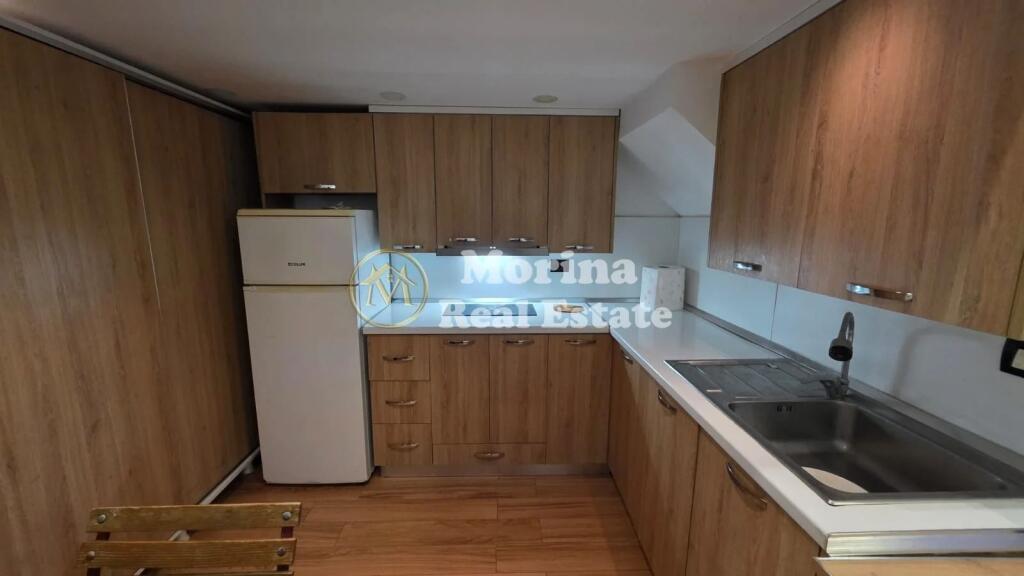 Rent | Duplex 1 + 1 | Ballet School | 350 €/month
