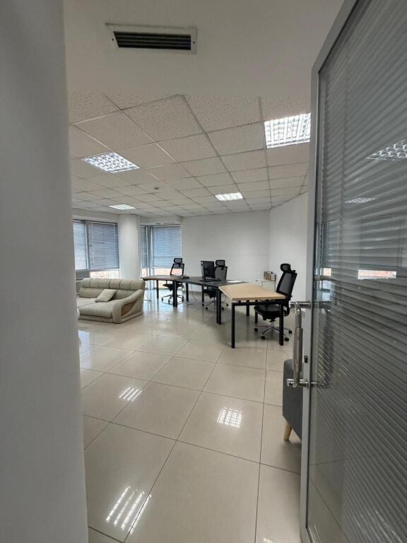 Ufficio in affitto, Selvia