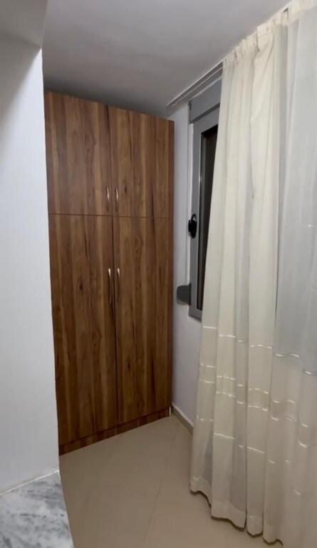 Apartament me qera 2+1 - 📍Xhamllik, pranë Pediatrisë