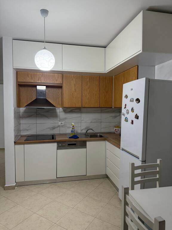 Apartament 2+1, 5 Maj Vila L