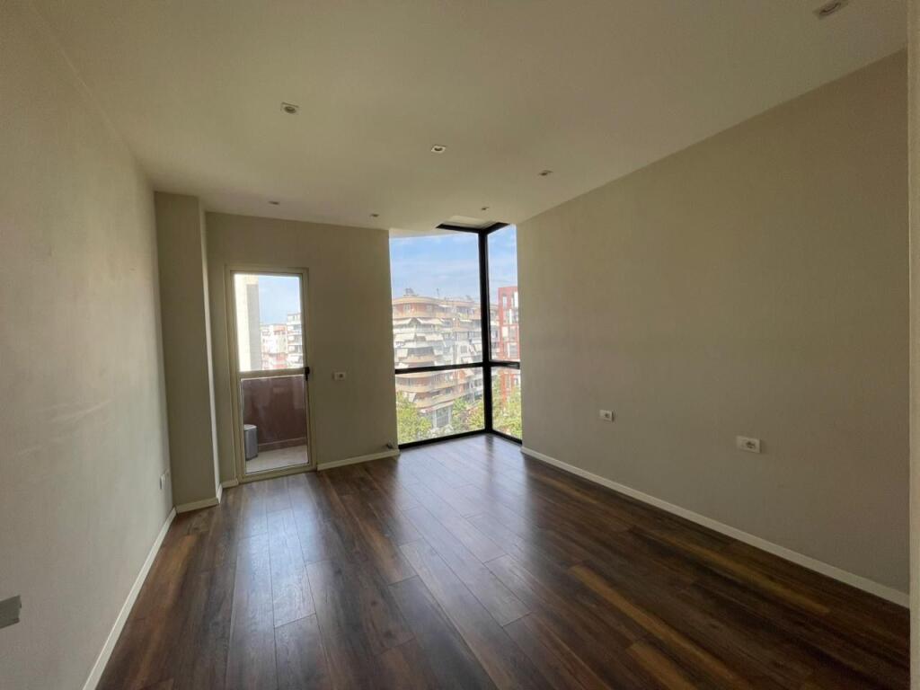 Apartament 2+1 per qera