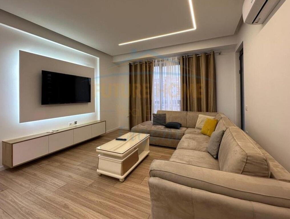 Affitto, Appartamento 1+1, Nuovo Anello, Tirana.