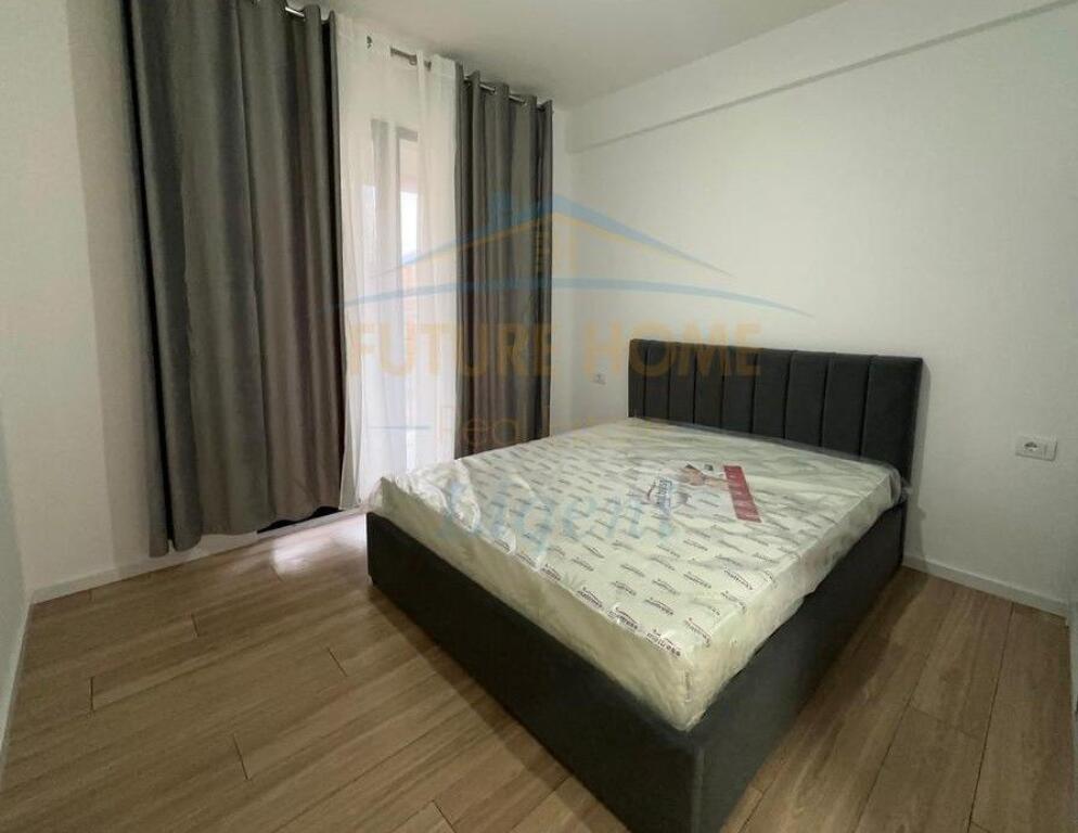 Affitto, Appartamento 1+1, Nuovo Anello, Tirana.