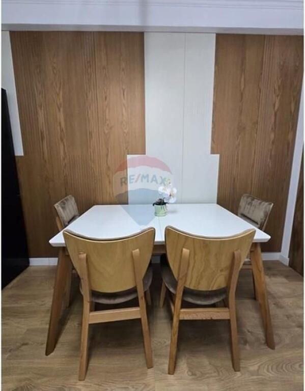 Shitet Apartament 3+1+2 në Astir