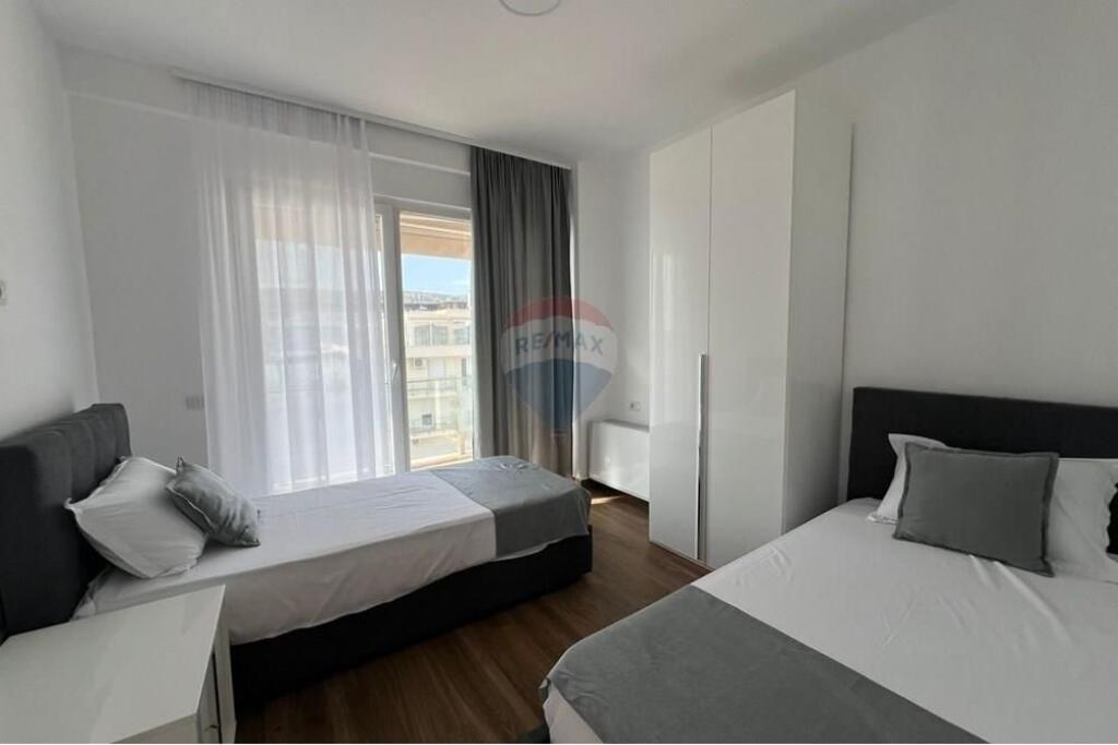 *apartament 2+1+post parkimi ne *Shengjin*